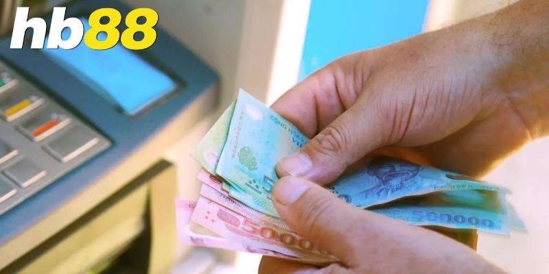 Các phương thức rút tiền phổ biến